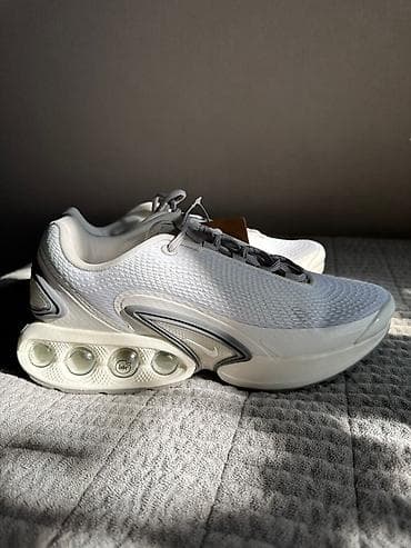 Кроссовкалар, 43, Nike, Жаңы, түсү - Ак, Өзү алып кетүү, Акылуу жеткирүү
