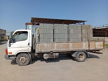 Заказать Мерседес Гигант, C грузчиком