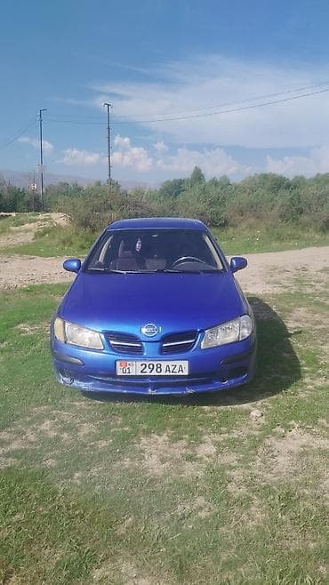 Nissan Almera: 2001 г., 1.8 л, Кол менен иштөөчү, Бензин, Хетчбек
