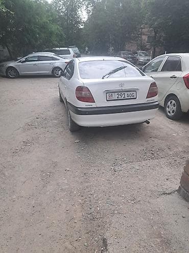 зеркла: Toyota Avensis: 2001 г., 2 л, Автомат, Бензин, Седан — 2
