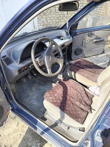 прадажа авто: Daihatsu Cuore: 1993 г., Хэтчбэк — 4