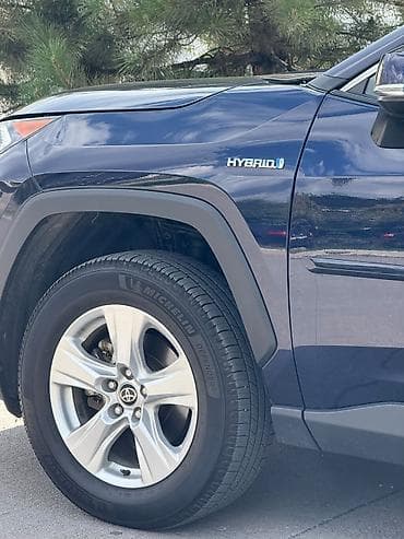 прицепной: Toyota RAV4: 2021 г., 2.5 л, Вариатор, Гибрид, Кроссовер — 10