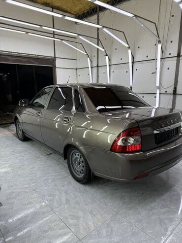 авто обмен с доплатой: ВАЗ (ЛАДА) Priora: 2017 г., 1.6 л, Механика, Бензин, Седан — 2