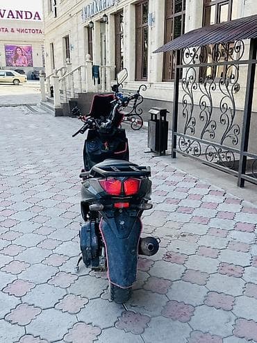 Скутеры: Макси-скутер Yamaha, 160 куб. см, Бензин, Б/у — 2