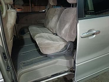 естима 3: Toyota Estima: 2002 г., 3 л, Бензин, Минивэн — 6