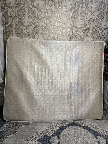 спальня кровать бу: Спальный матрас, Б/у, Двуспальный, Кыргызстан, Пружинный, Мягкие матрасы — 1