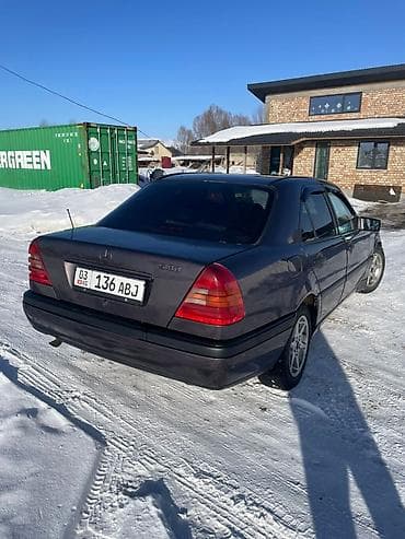 кия 8: Mercedes-Benz C-Class: 1993 г., 1.8 л, Механика, Бензин, Седан — 3