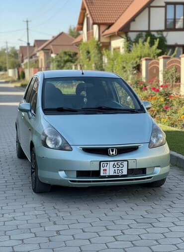 купить зимнюю резину бу на 16: Honda Jazz: 2002 г., 1.5 л, Автомат, Бензиновая, Хэтчбэк — 1
