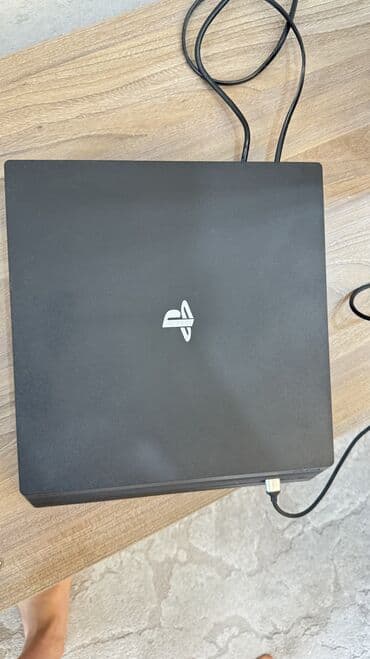 Xbox Series X: Продам ps4 pro 1tb не прошитая. Третья ревизия С коробкой и двумя — 10