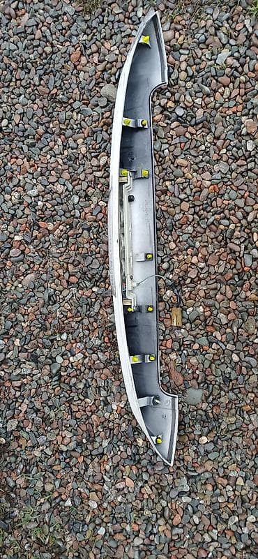 эластичная муфта: Другой вид стоп-сигнала Toyota Б/у, Оригинал — 1