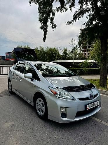 Продажа авто: Toyota Prius: 2011 г., 1.8 л, Автомат, Гибрид, Лифтбек — 3