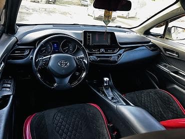 машины дешевле: Toyota C-HR: 2017 г., 2 л, Автомат, Бензин, Внедорожник — 5