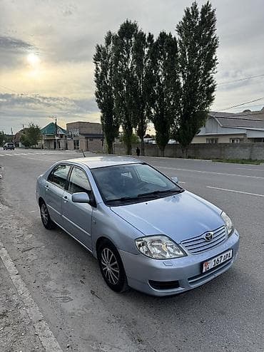 Toyota: Toyota Corolla: 2004 г., 1.6 л, Механика, Газ, Седан — 3