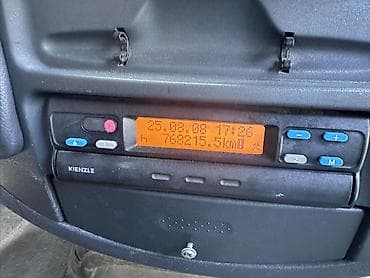 Автозапчасти: Щиток приборов Mercedes-Benz 2008 г., Б/у — 1