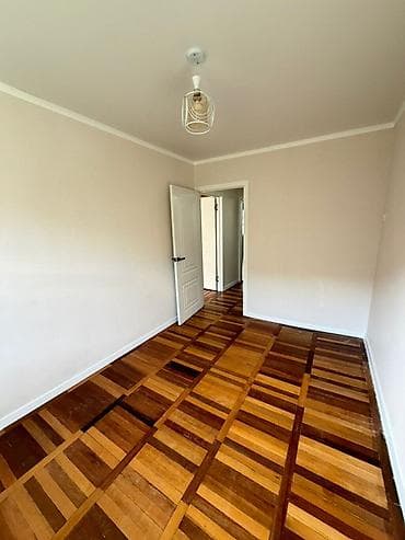 Продажа квартир: 5 и более комнат, 90 м², 1 этаж — 7