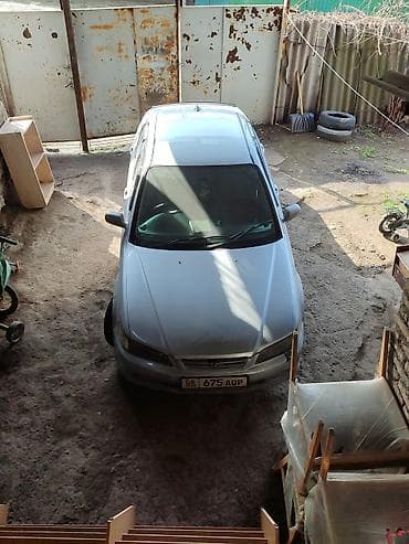 toyota rav4 2014: Honda Accord: 1999 г., 1.8 л, Седан — 3