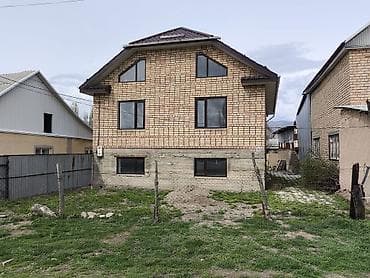 аделя парк: Продается двухэтажный кирпичный дом с цокольным этажом и мансардными — 3