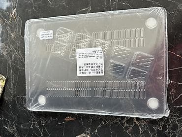 плендер: Прозрачный пластиковый чехол-накладка для ноутбука Apple MacBook Air — 1