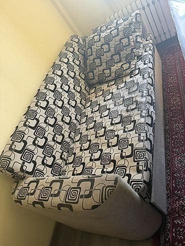 Прямой диван, Б/у