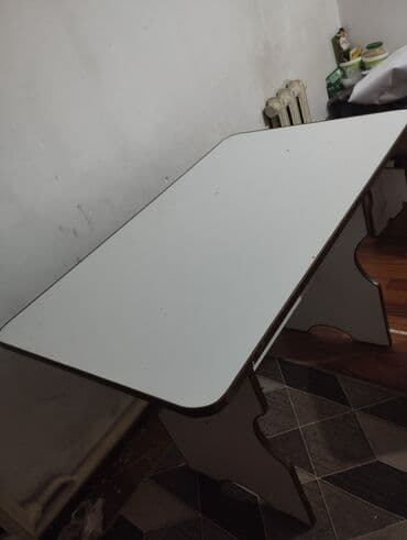 дизайн компьютерных столов: Письменный стол — 1