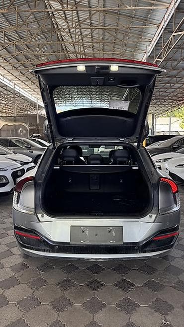byd e2 2023: Kia EV6: 2023 г., Автомат, Электромобиль, Кроссовер — 4