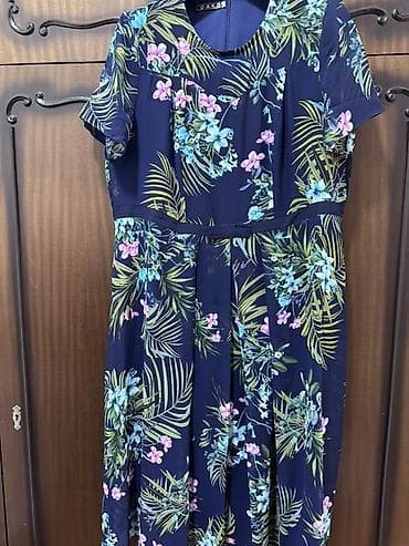 Спецодежда: Женские платья, несколько моделей с цветочными принтами: 1) Свободное — 3