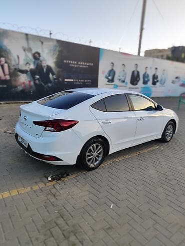 Hyundai Avante: 2019 г., 1.6 л, Типтроник, Бензин, Седан — 4