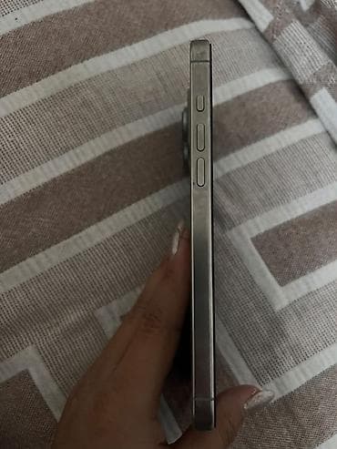наушники с переводчиком: IPhone 16 Pro Max, Б/у, 256 ГБ, Natural Titanium, Зарядное устройство, Защитное стекло, Чехол, 88 % — 3