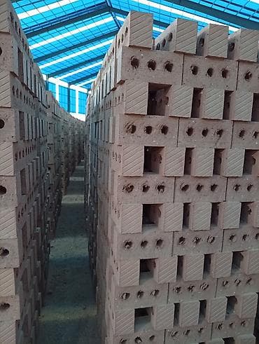 черная курица: Кирпич керамический пустотелый (перфорация 3 круглых отверстия) - — 3