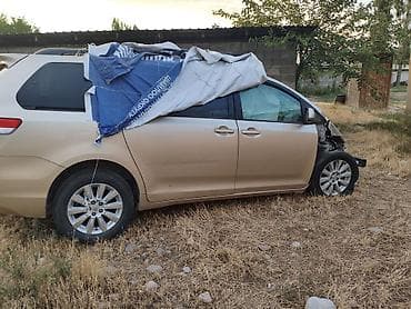 киа на продажу: Toyota Sienna: 2012 г., 3.5 л, Автомат, Бензин, Минивэн — 4