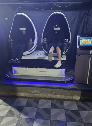 оборудование для производства бумажных стаканов бу: VR-аттракцион 9D с двумя креслами-капсулами - Два эргономичных — 1