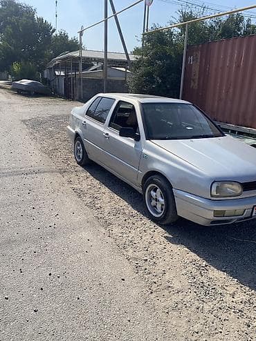sprinter 4 4: Volkswagen Vento: 1994 г., 1.8 л — 4