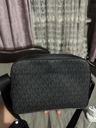 Барсетки: Барсетка, Michael Kors, Материал: Экокожа, Застежка на молнии, Б/у — 2