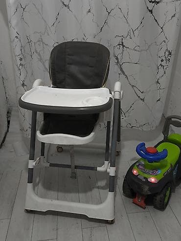 детские коляски 2 в 1: Срочно продаю с переездом Стульчик для кормления бонусом дам коляску — 1