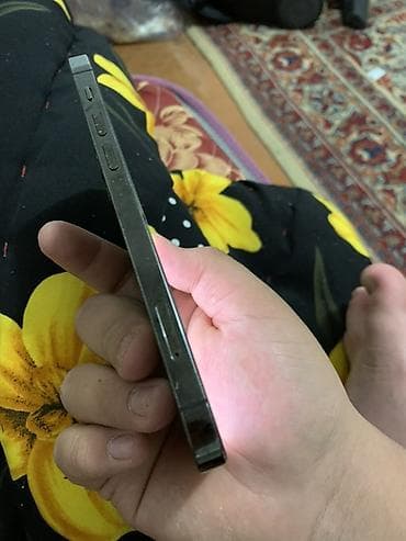 ipone 9: IPhone 12 Pro, Б/у, 256 ГБ, Графит, 82 % — 4