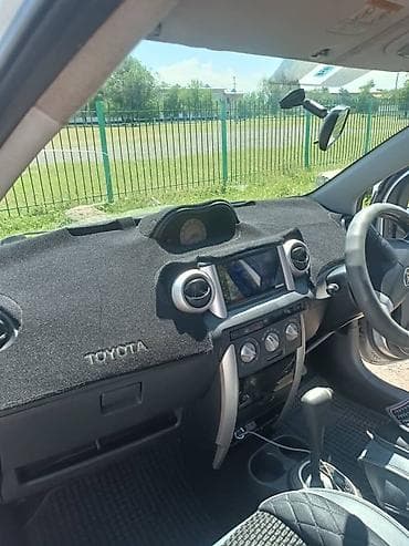 tayota ist: Toyota Ist: 2003 г., Автомат, Бензин, Хэтчбэк — 6