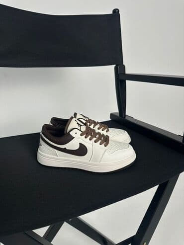 nike react: Низкие кроссовки в бежево‑коричневой гамме с контрастным тёмным Swoosh — 3