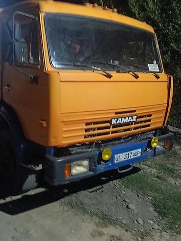 КАМАЗ самосвал, оранжевый, 6x4. - Тип: тяжелый самосвал для