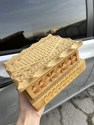 Резная деревянная шкатулка. Отличный подарок - Материал: натуральное at lalafo.kg Резная деревянная шкатулка. Отличный подарок - Материал: натуральное