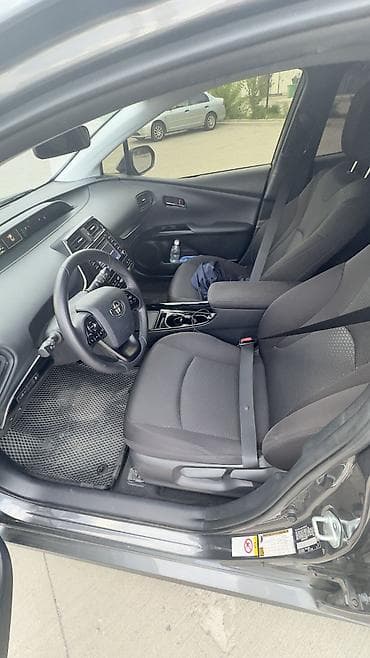 toyota prius plus: Toyota Prius: 2019 г., 1.8 л, Вариатор, Гибрид, Хэтчбэк — 5