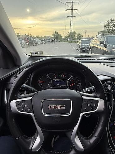 Продажа авто: GMC : 2018 г., 2 л, Автомат, Бензин, Кроссовер — 9