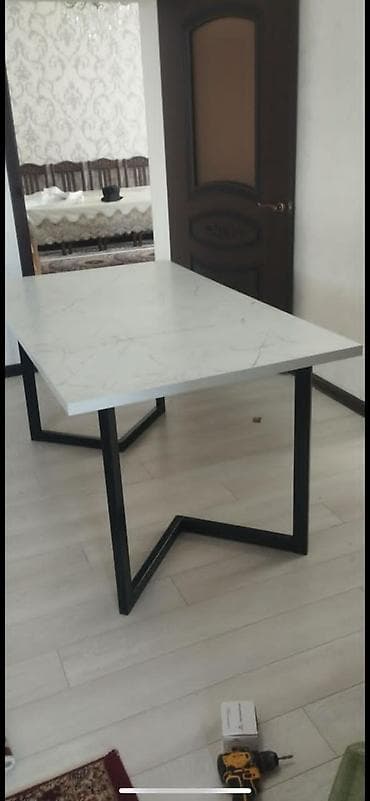 Кухонные столы: Кухонный стол, Новый, Прямоугольный, Нераскладной — 1