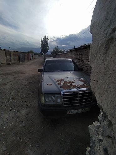 Mercedes-Benz E-Class: 1989 г., Седан — 1