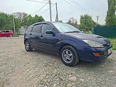 Унаа сатуу: Ford Focus: 2001 г., 1.6 л, Кол менен иштөөчү, Бензин, Хетчбек — 2