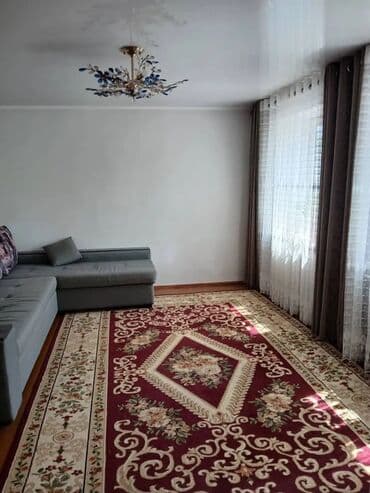 суточные квартира в бишкеке: 40 м², 2 комнаты, Утепленный, Забор, огорожен — 1