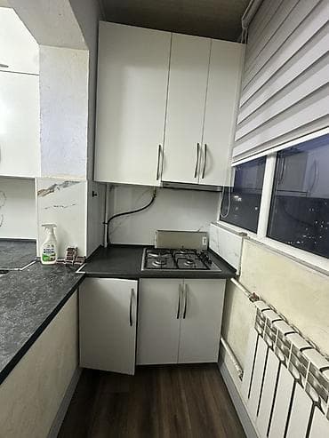 Эмерек гарнитурлары: Кухонный гарнитур под 105 серию. Самовывоз. Цена: 30 000 сом — 2