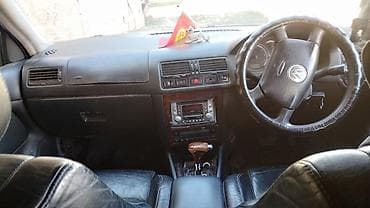 Транспорт: Volkswagen Bora: 2001 г., 2.3 л, Автомат, Бензин, Седан — 2