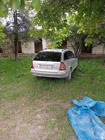 Продажа авто: Mercedes-Benz C-Class: 2003 г., Бензин, Универсал — 4