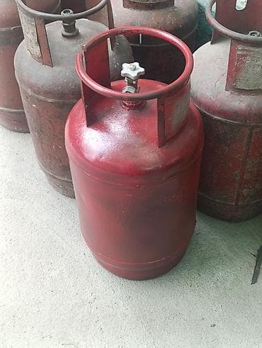 свечи свадебные: Газовые баллоны стальные, красные, бытовые, с защитным кольцом под — 1