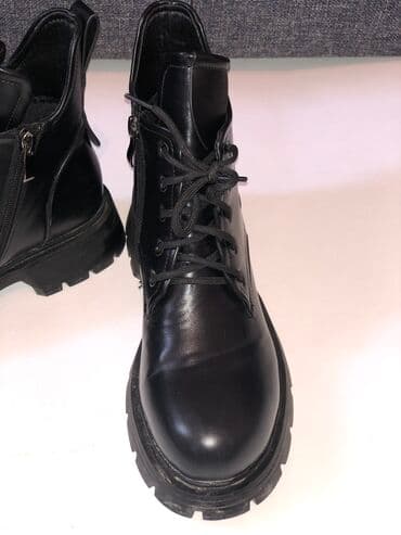 Киреге берилүүчү кийимдер: Срочно. Продаю демисезонные женские сапожки Носила пару раз без — 3